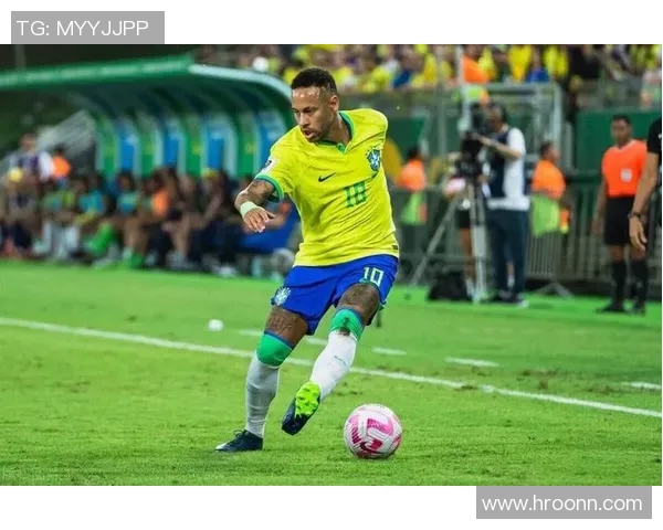 左脚足球天才的崛起与传奇踢法探究:盘点历史与现役顶尖左脚球星 左脚足球天才的崛起与传奇踢法探究:盘点历史与现役顶尖左脚球星