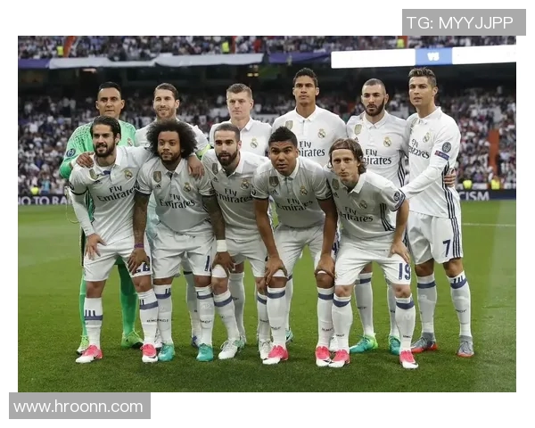 皇马传奇球星扑克牌集合展示球员风采与荣耀时刻 皇马传奇球星扑克牌集合展示球员风采与荣耀时刻